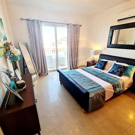פאהיה Stunning Apartment C106 With Balcony Looking Over Pool מראה חיצוני תמונה